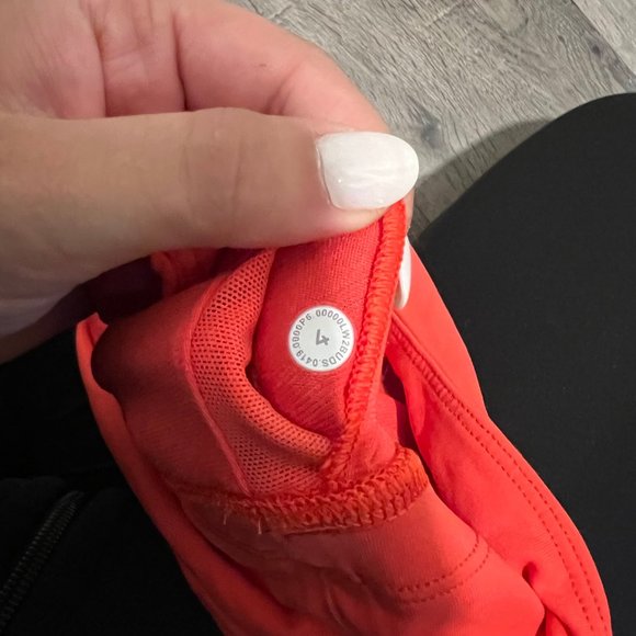 NWOT Lululemon Free to Be High-Neck Longline Bra - Picture 3 of 3